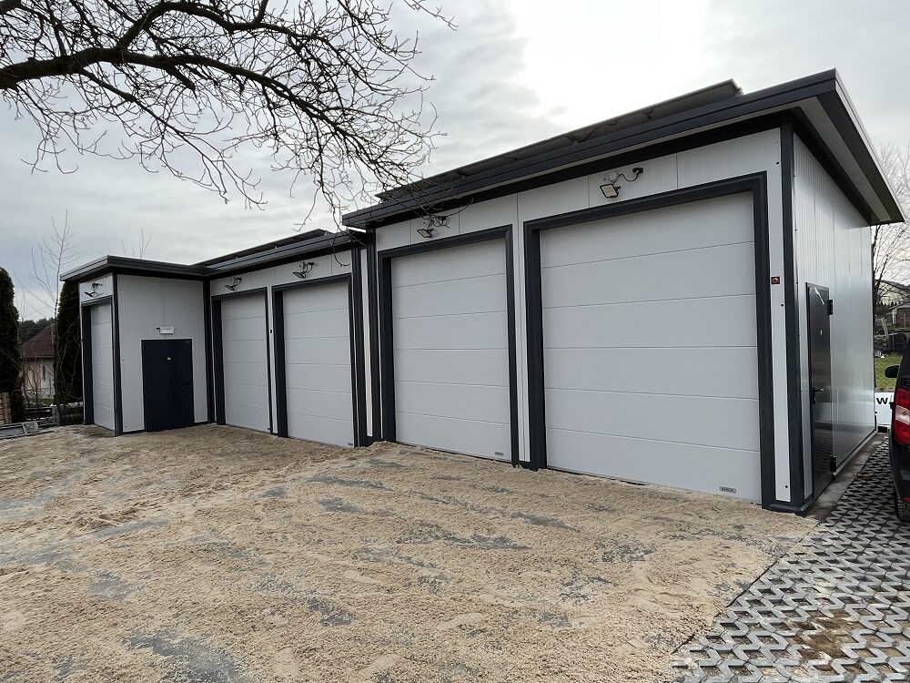 Close angle on an end bay and door of a multi-bay insulated garage